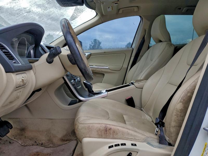 Фото 7 - VOLVO XC60