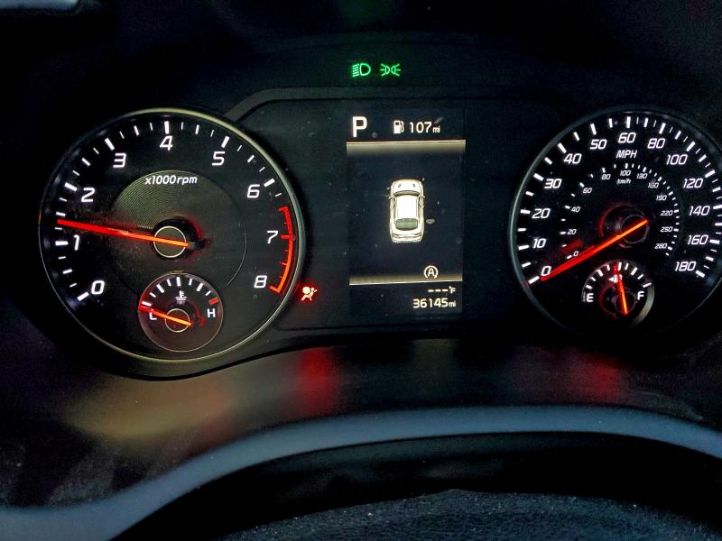 Фото 9 - KIA STINGER