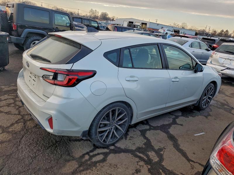 Фото 3 - SUBARU IMPREZA