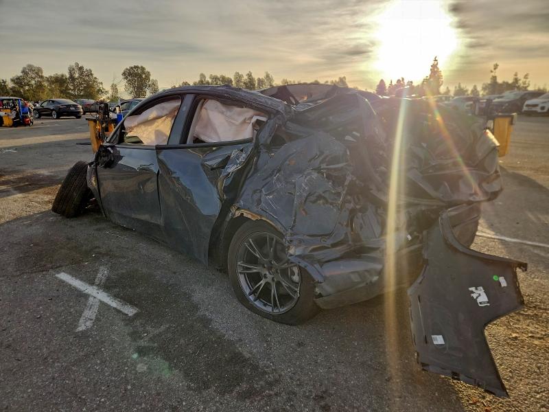 Фото 2 - TESLA MODEL Y