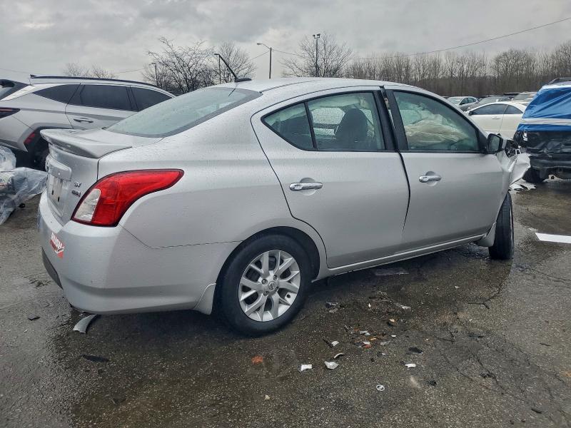 Фото 3 - NISSAN VERSA