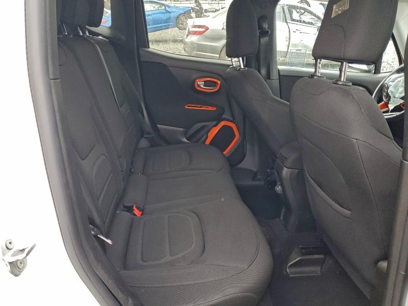 Фото 10 - JEEP RENEGADE