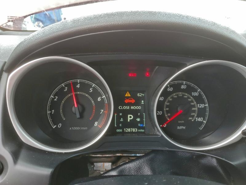 Фото 9 - MITSUBISHI OUTLANDER