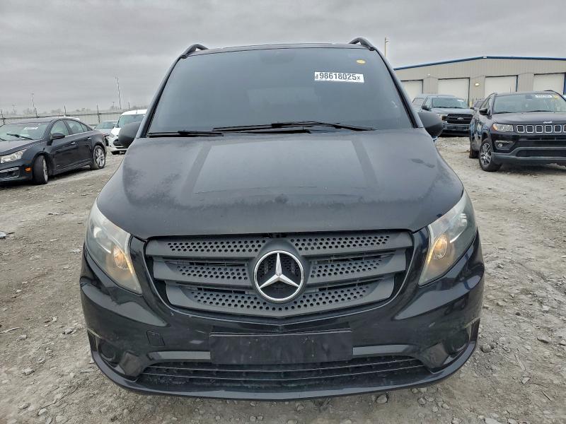 Фото 5 - MERCEDES-BENZ METRIS