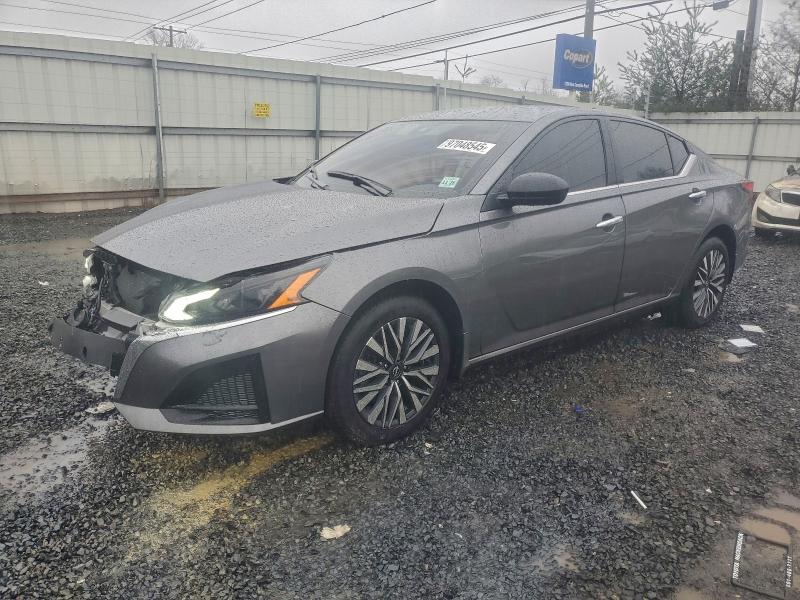 Фото 1 - NISSAN ALTIMA