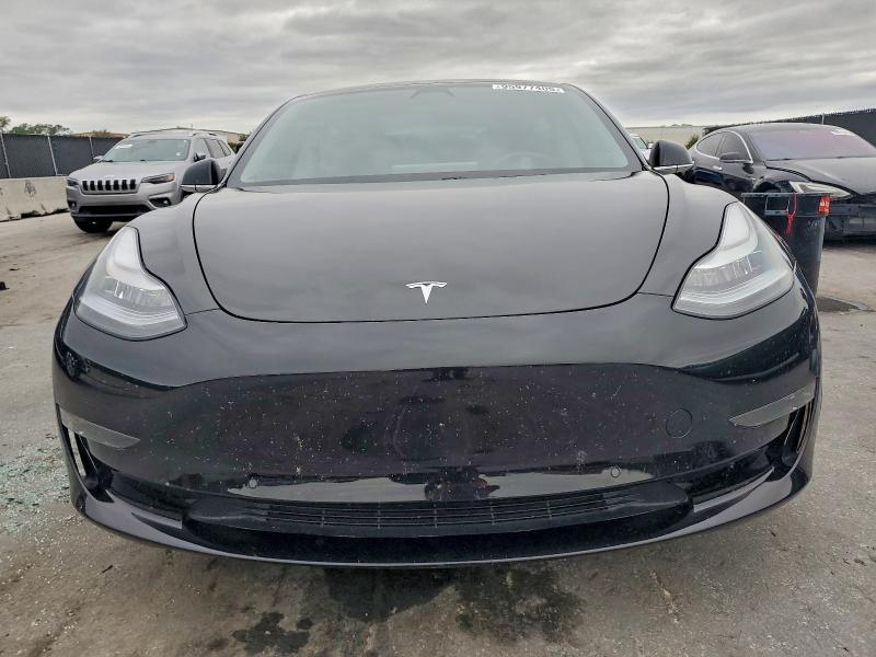 Фото 5 - TESLA MODEL 3