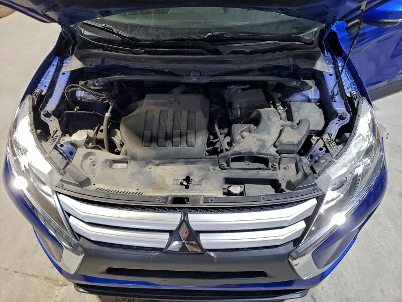 Фото 12 - MITSUBISHI ECLIPSE