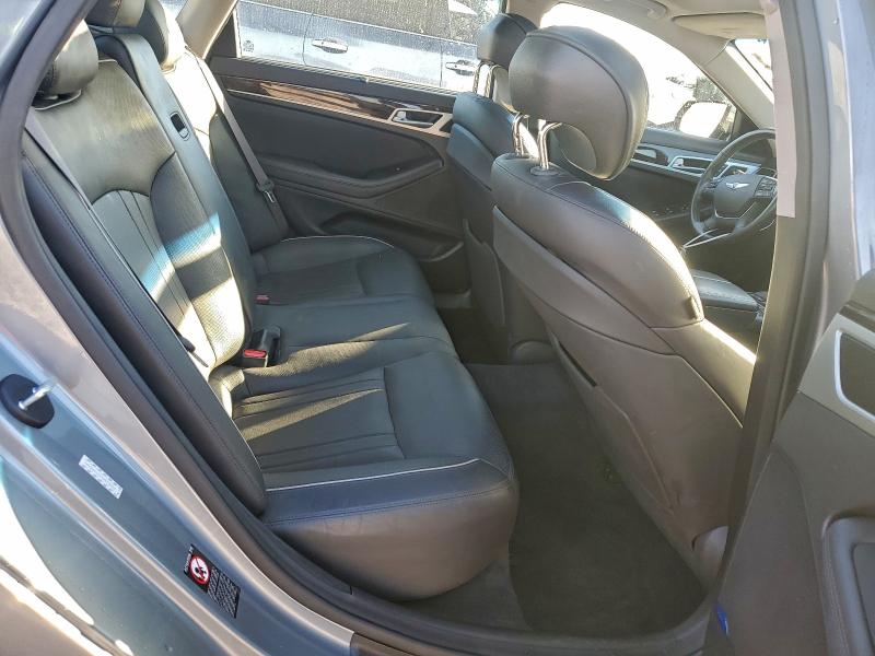 Фото 10 - HYUNDAI GENESIS