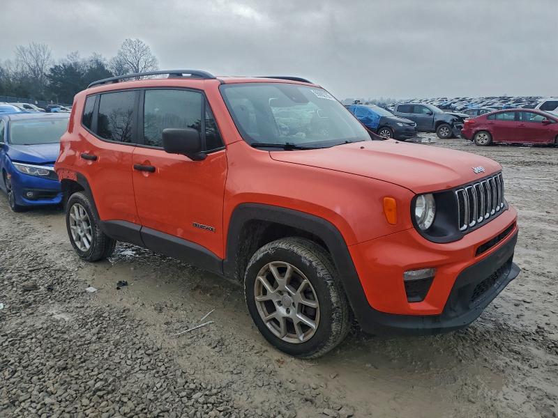 Фото 4 - JEEP RENEGADE
