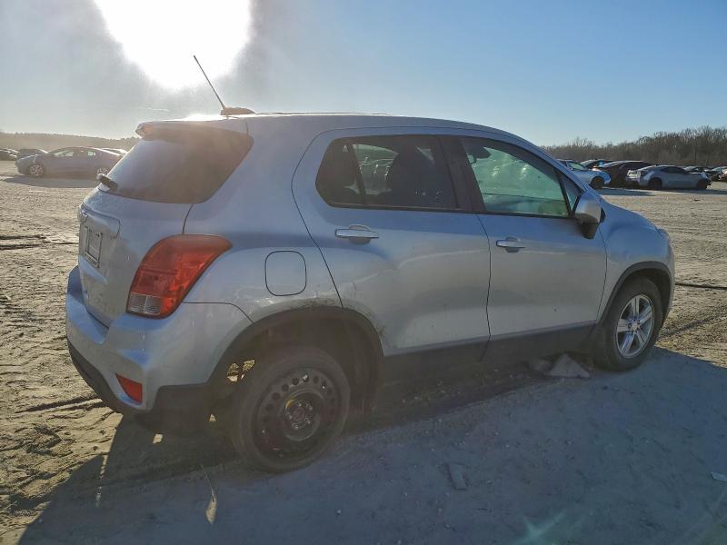 Фото 3 - CHEVROLET TRAX