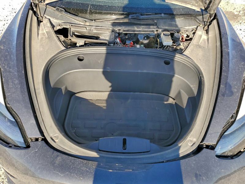 Фото 11 - TESLA MODEL 3