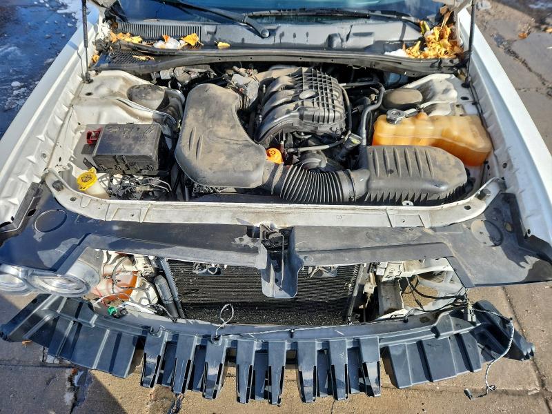 Фото 11 - DODGE CHALLENGER