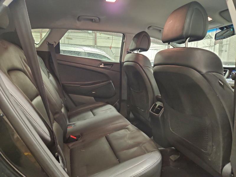 Фото 11 - HYUNDAI TUCSON