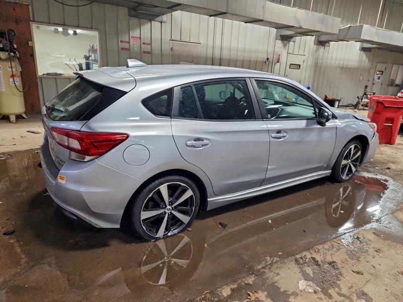 Фото 3 - SUBARU IMPREZA