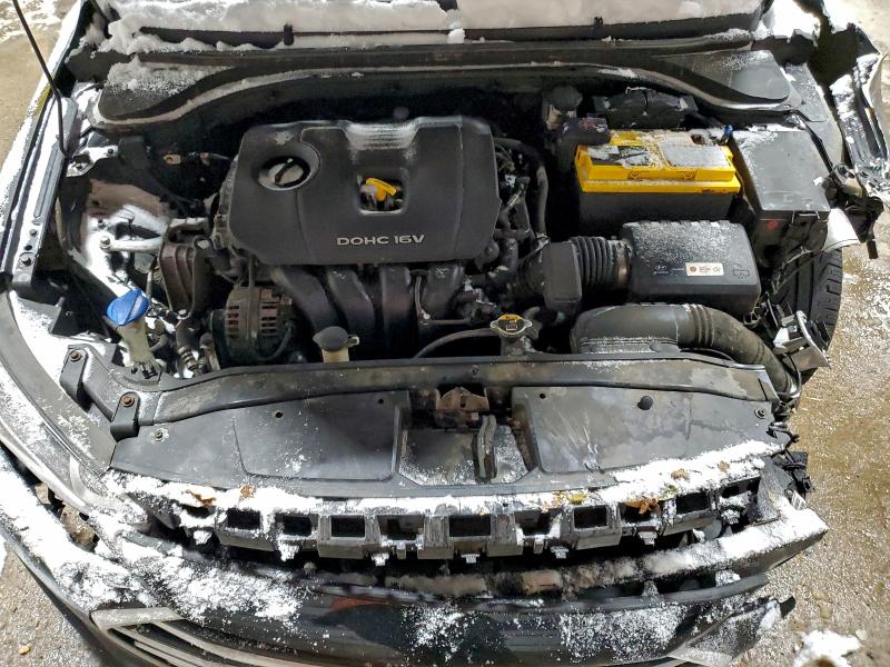 Фото 11 - HYUNDAI ELANTRA