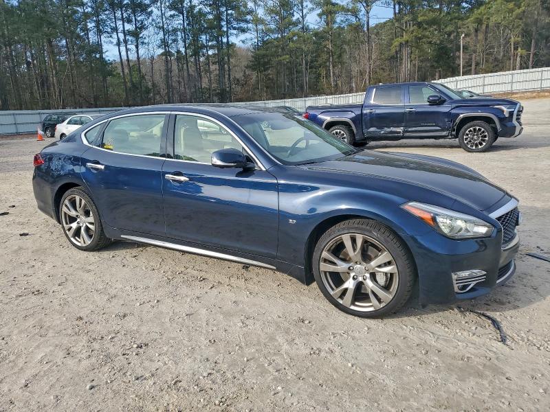 Фото 4 - INFINITI Q70