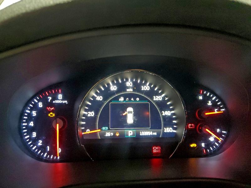 Фото 9 - KIA SORENTO