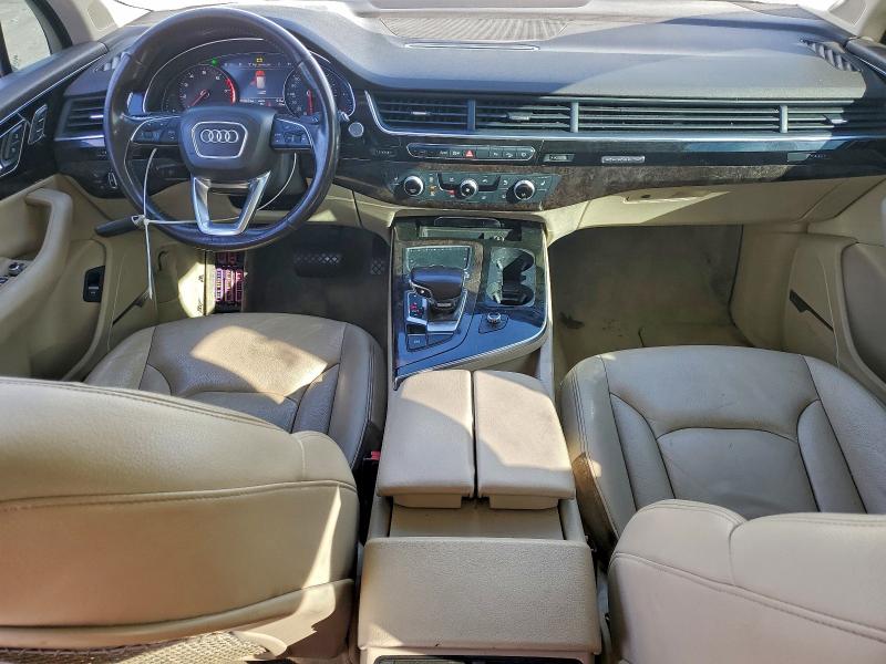 Фото 8 - AUDI Q7