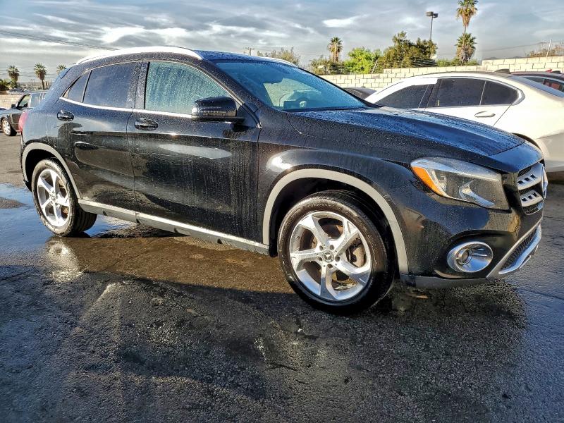 Фото 4 - MERCEDES-BENZ GLA-CLASS