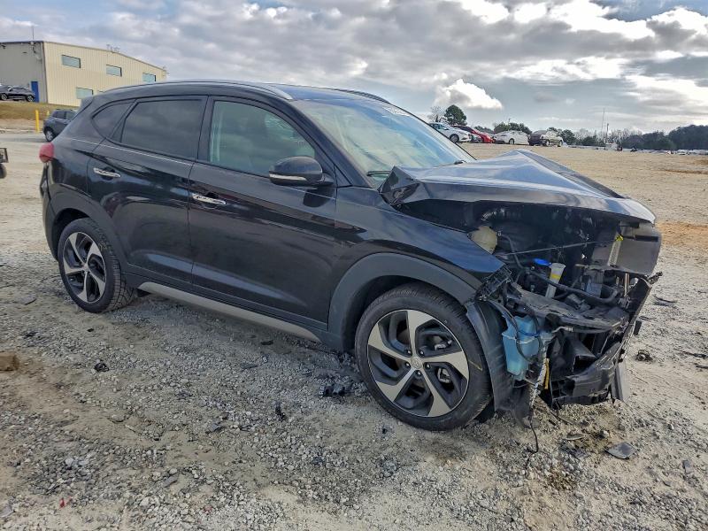 Фото 4 - HYUNDAI TUCSON