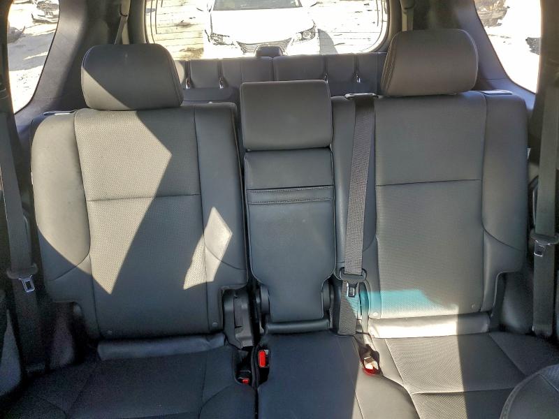 Фото 10 - LEXUS GX