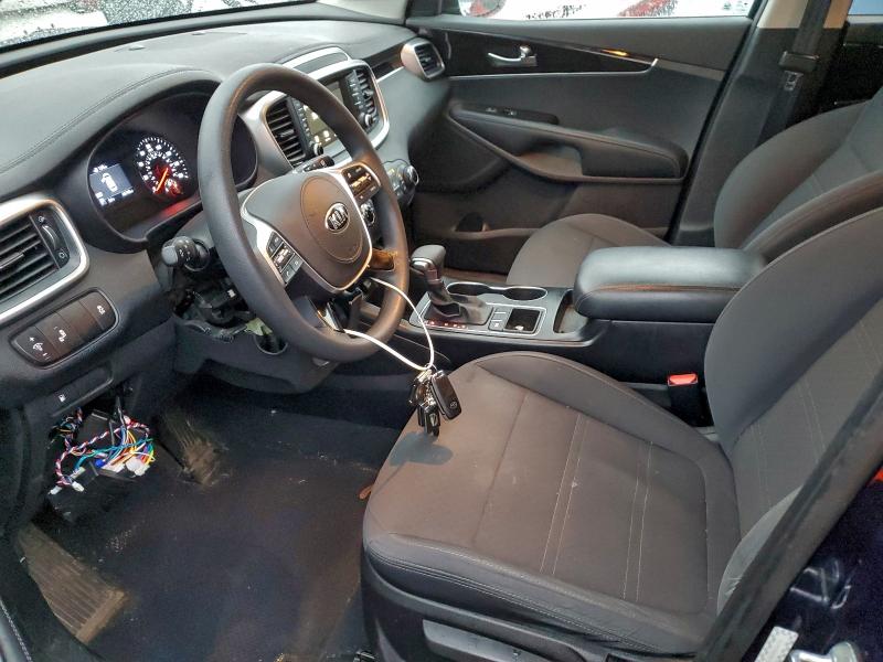 Фото 7 - KIA SORENTO