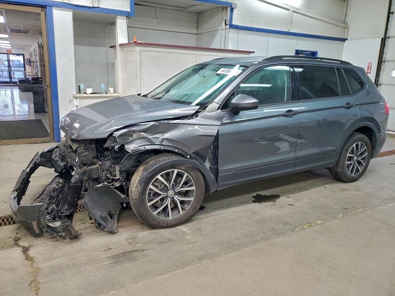 Фото 1 - VOLKSWAGEN TIGUAN