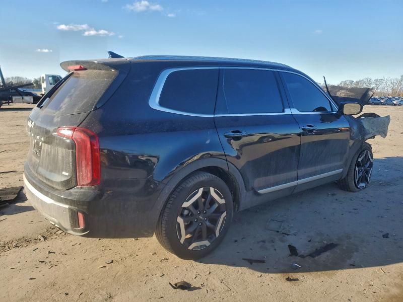 Фото 3 - KIA TELLURIDE