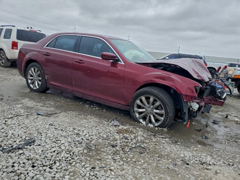 Фото 4 - CHRYSLER 300