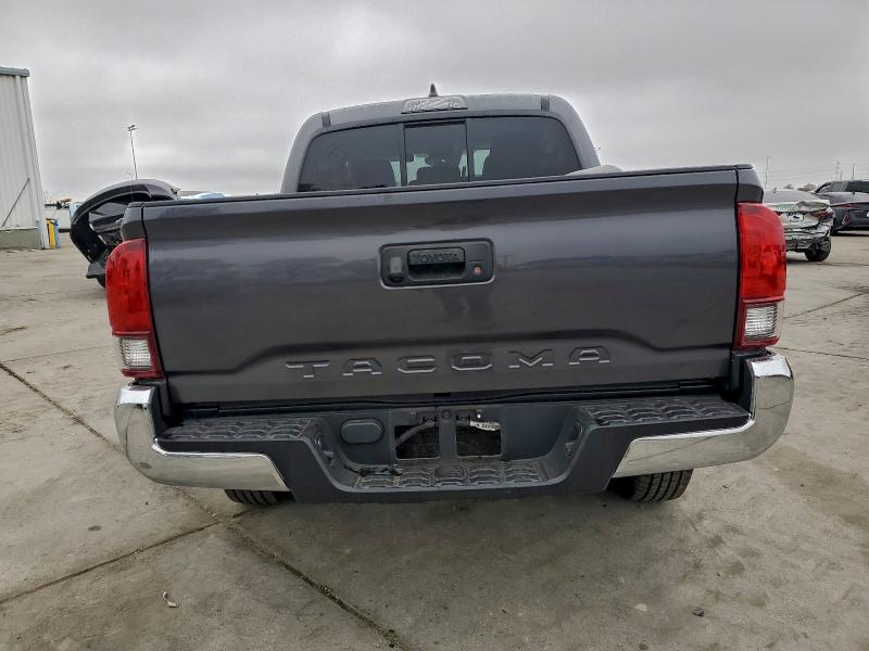 Фото 6 - TOYOTA TACOMA