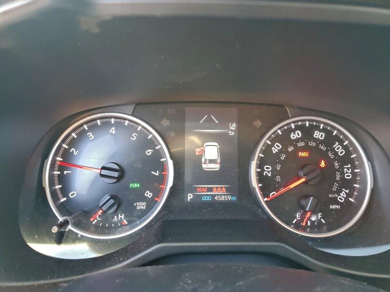 Фото 9 - TOYOTA RAV4