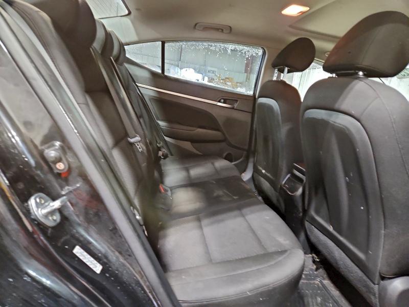 Фото 10 - HYUNDAI ELANTRA