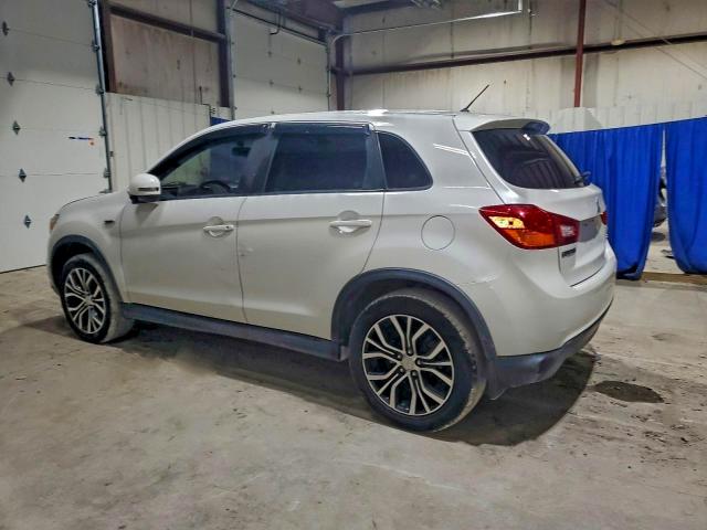 Фото 2 - MITSUBISHI OUTLANDER