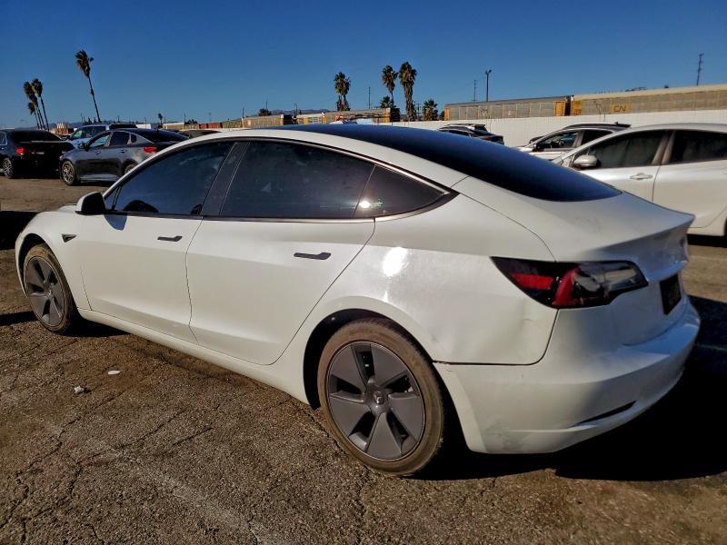 Фото 2 - TESLA MODEL 3