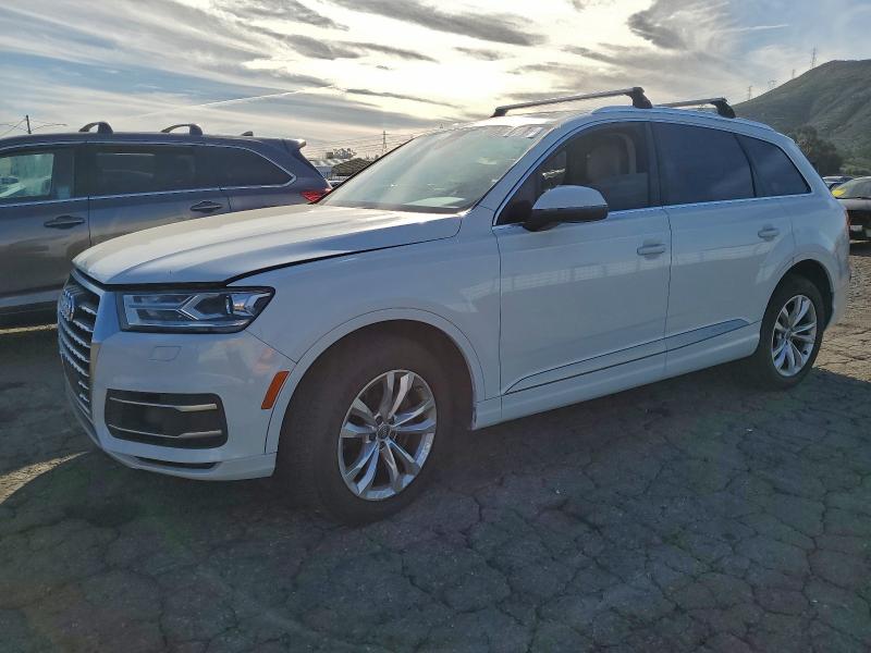 Фото 1 - AUDI Q7