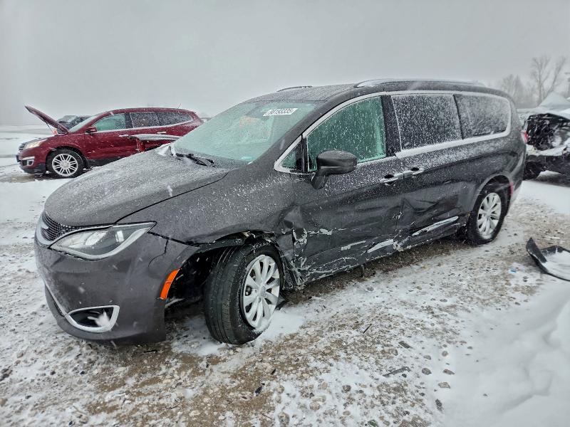 Фото 1 - CHRYSLER PACIFICA