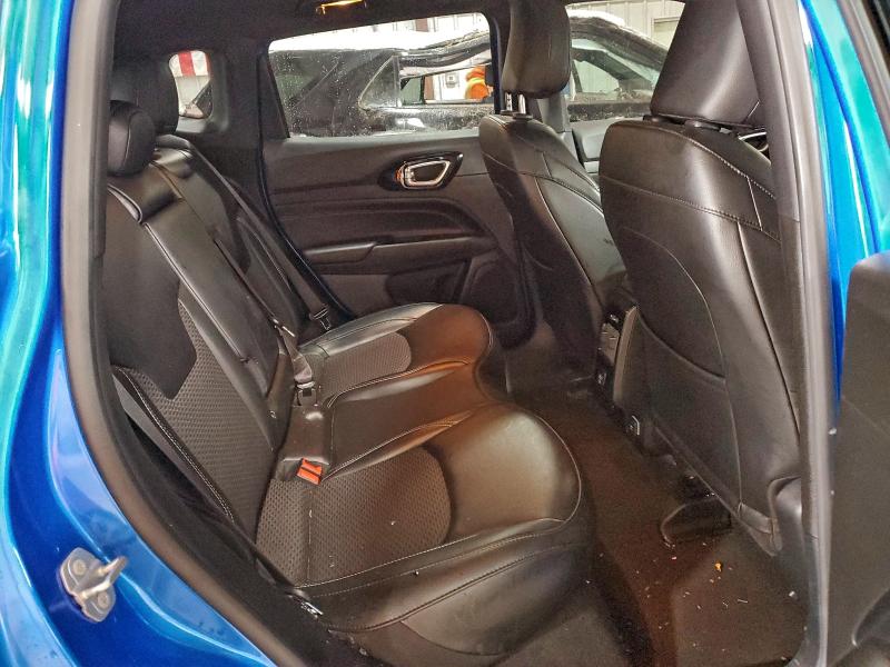 Фото 11 - JEEP COMPASS