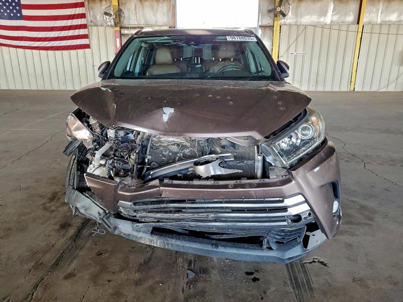 Фото 5 - TOYOTA HIGHLANDER