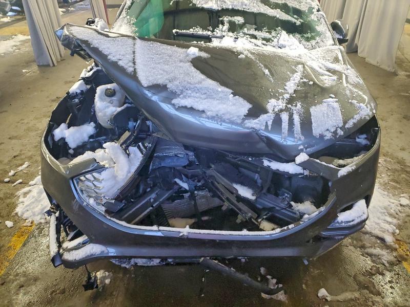 Фото 12 - FORD EDGE