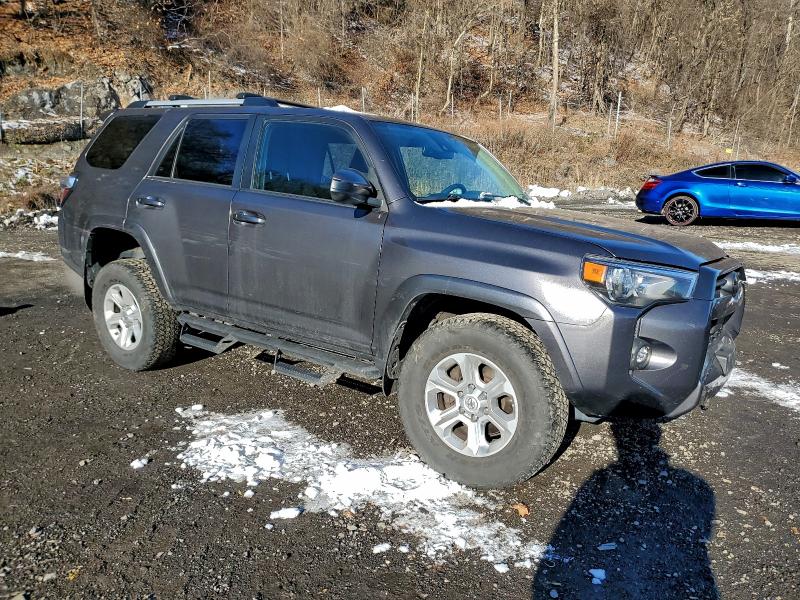 Фото 4 - TOYOTA 4RUNNER
