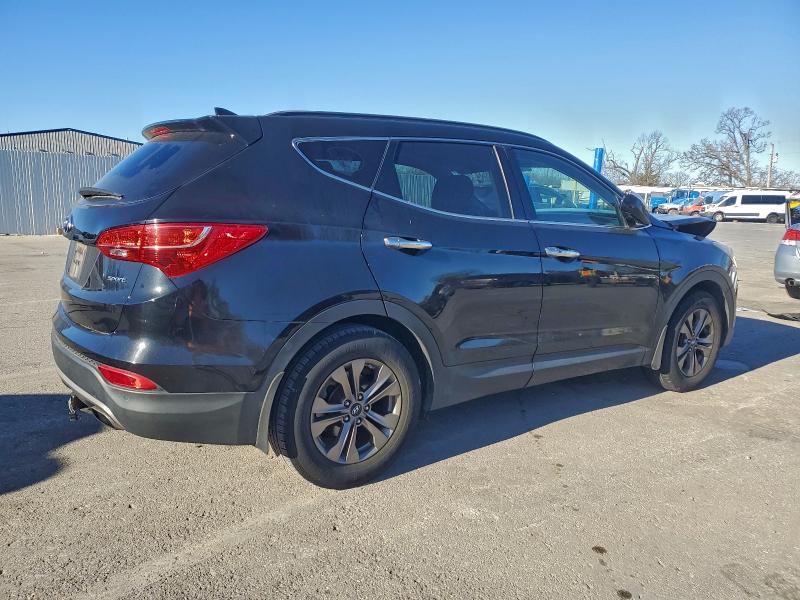 Фото 3 - HYUNDAI SANTA FE