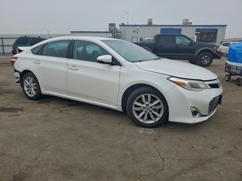 Фото 4 - TOYOTA AVALON