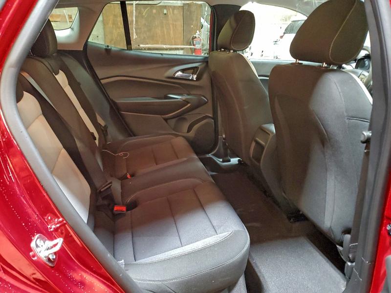 Фото 10 - CHEVROLET TRAX