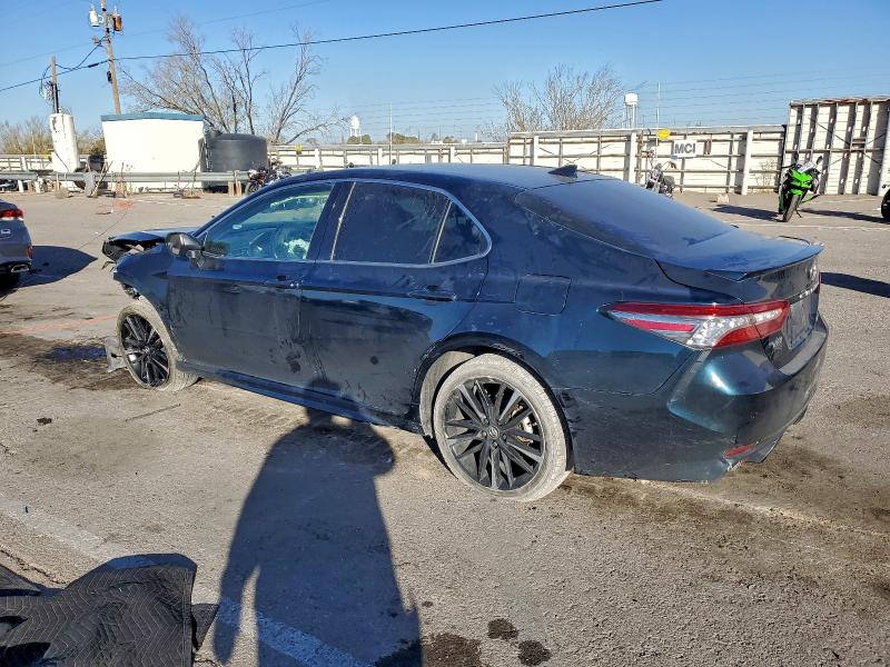 Фото 2 - TOYOTA CAMRY