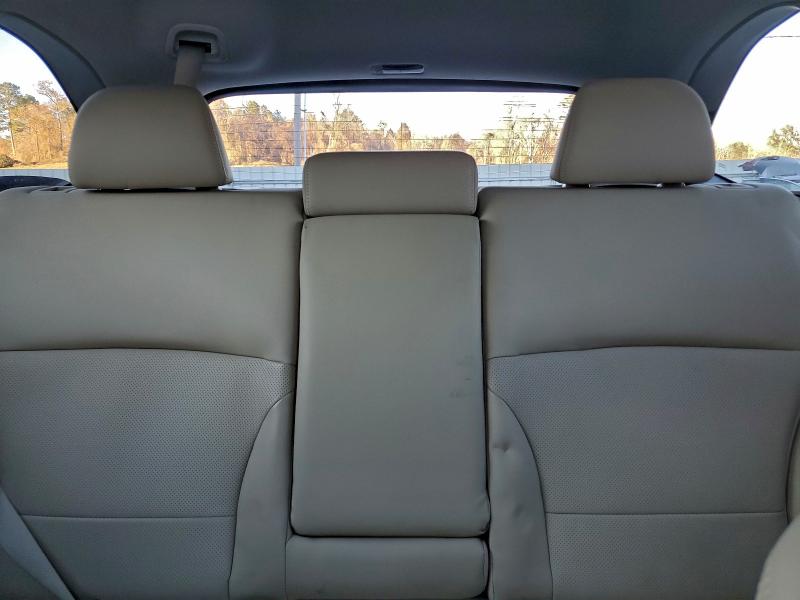 Фото 10 - SUBARU OUTBACK