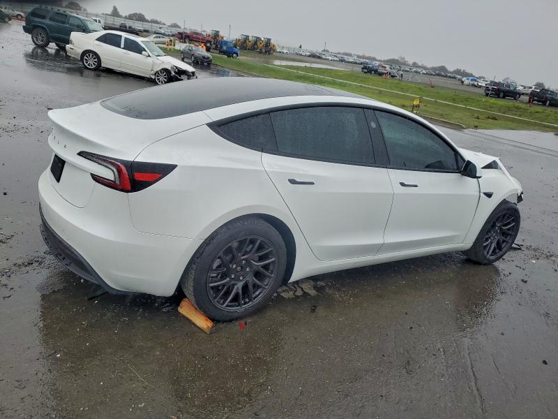 Фото 3 - TESLA MODEL 3