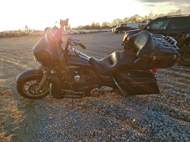 HARLEY-DAVIDSON FLHTCUSE C 2013