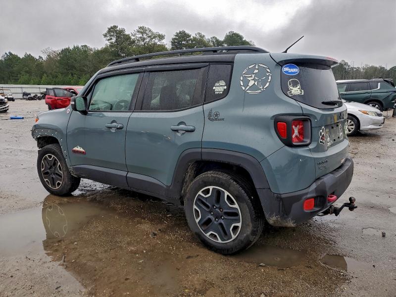 Фото 2 - JEEP RENEGADE