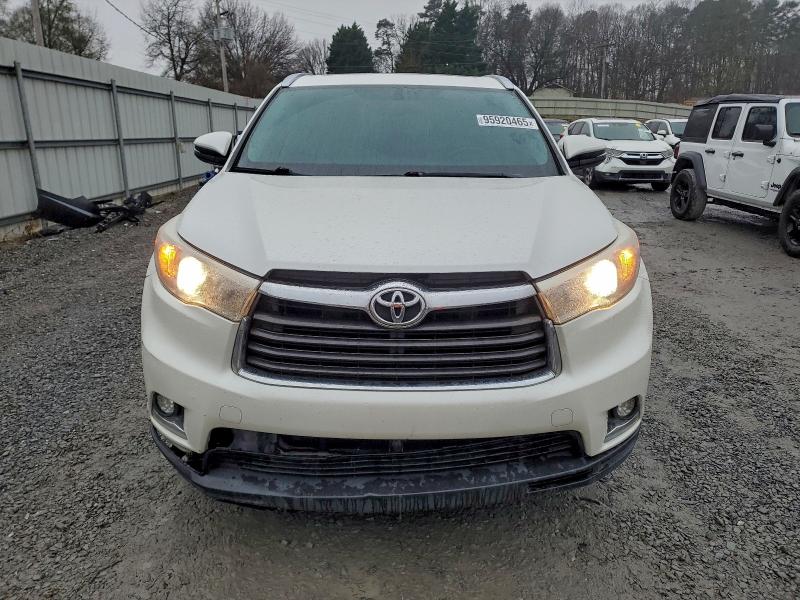 Фото 5 - TOYOTA HIGHLANDER