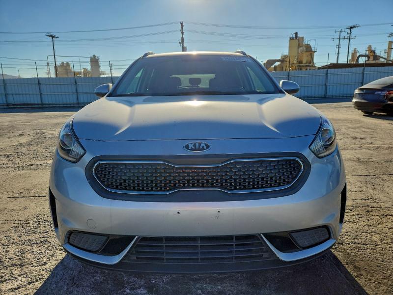 Фото 5 - KIA NIRO